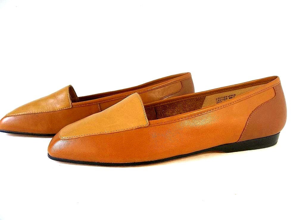 Vintage ENZO Angiolini leather flats loafers shoes skimmers tri color leather Womens size 8.5 Retro Preppy Hipster tan camel brown EXCELLENT
