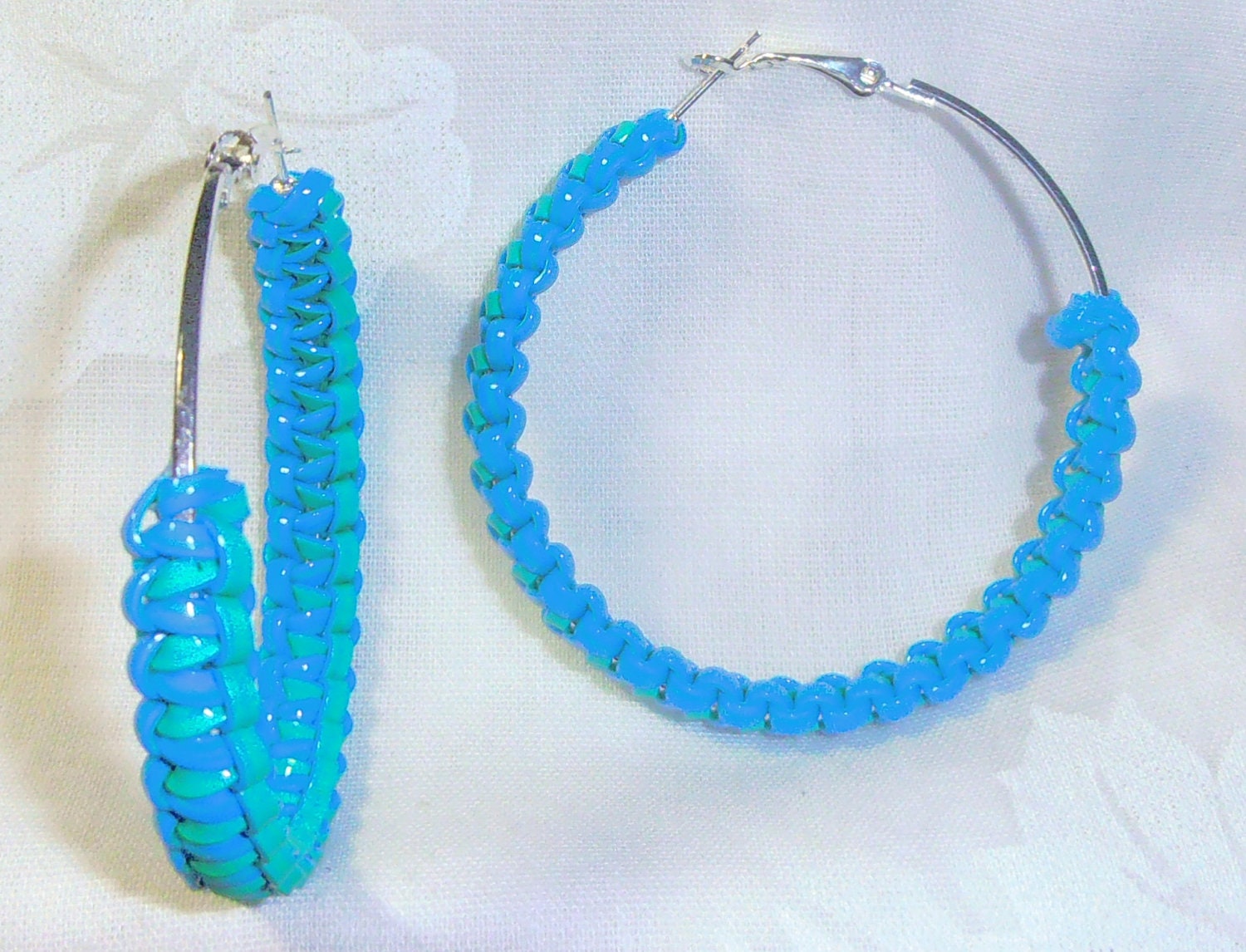 HELLOBERRY Inspired Hoop Earrings