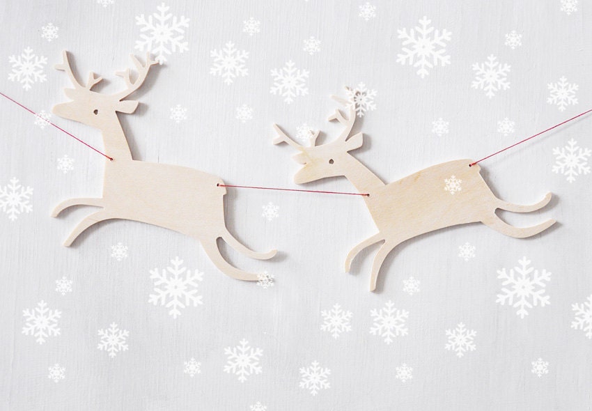 Deer family on the run - set of 3 - Christmas garland - winter decor - BotanikaStudio
