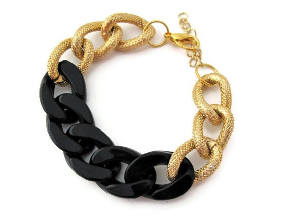 Acrylic and Gold Chain Bracelet - Black Adjustable