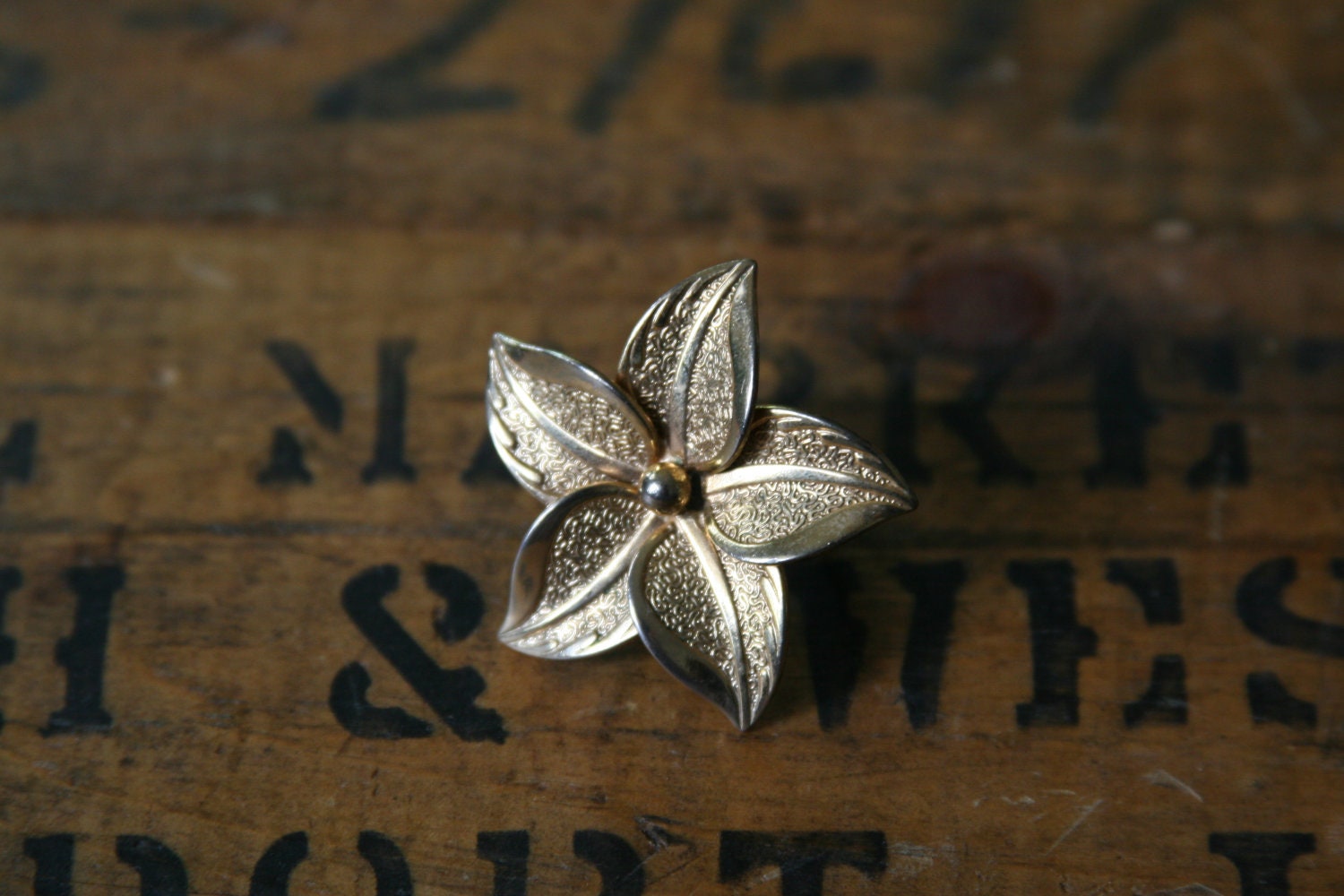 Vintage Gold Flower Ring // Adjustable Flower Ring