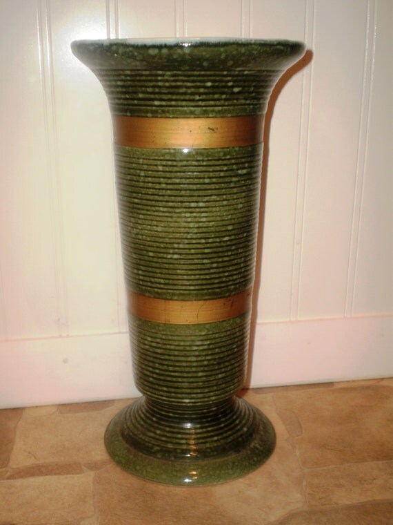 Hull Pottery 102 Deco Vase Green Ribbed and by VintageFascinations