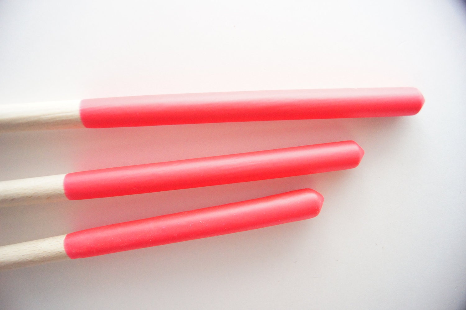 Wooden Spoons Set of 3: Neon Pink