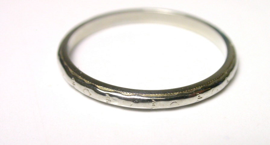 18k White Gold Stacking Band Ring - Size 5 1/2