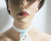 La Belle Crochet Choker