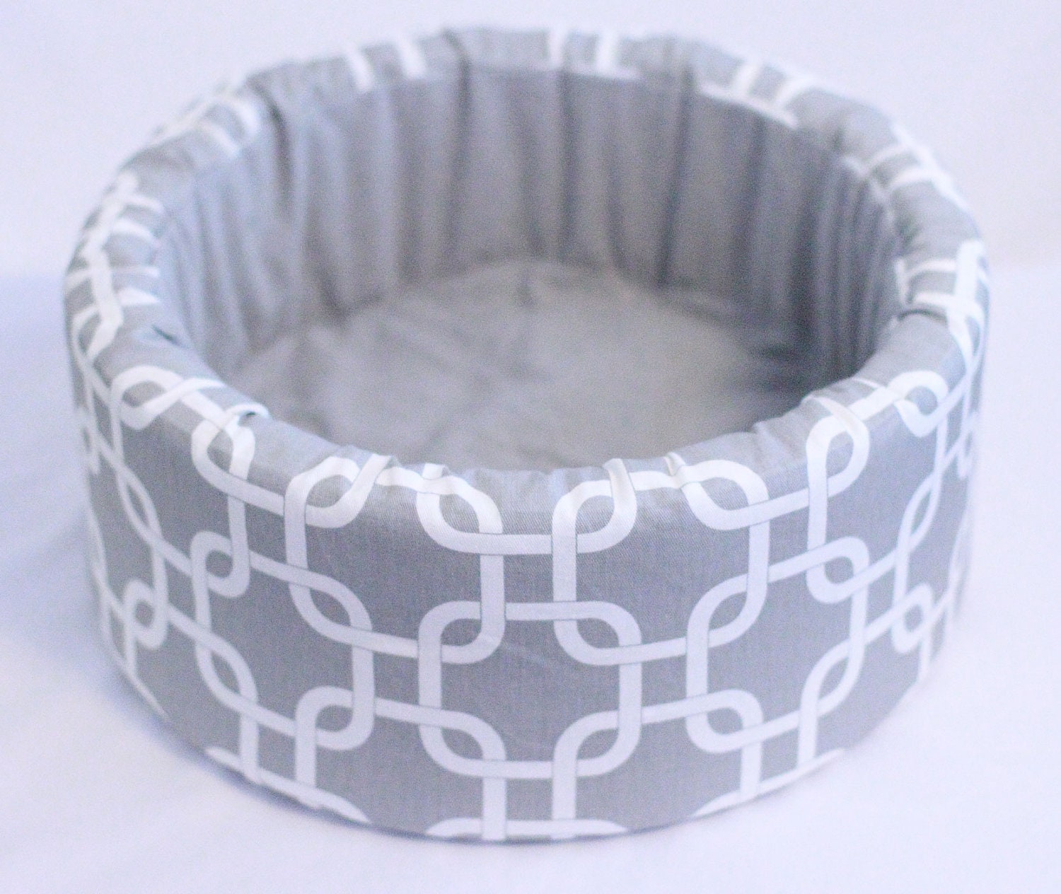 Modern Cat Bed, Round 12" Self Warming Bed in Grey/White Print