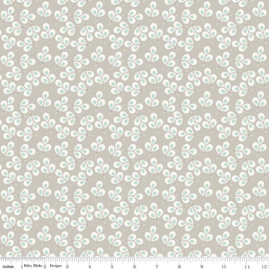 Willow Leaves in Green  From Riley Blake - Fat Quarter