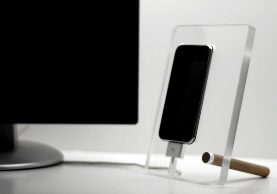 Floating iPhone 5 dock charging phone station by DoerflerDesigns Floating iPhone 5 dock charging phone station by DoerflerDesigns