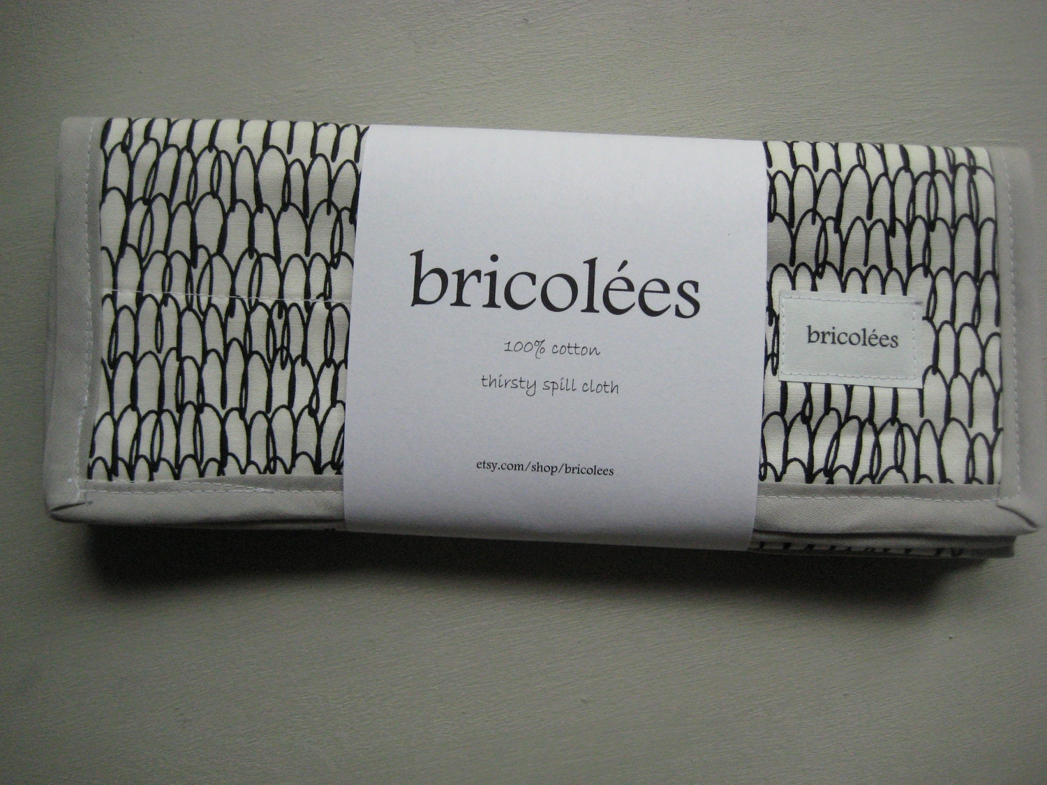 floralicious thirsty spill cloth in gender neutral black and white with gray binding - the modern burp cloth