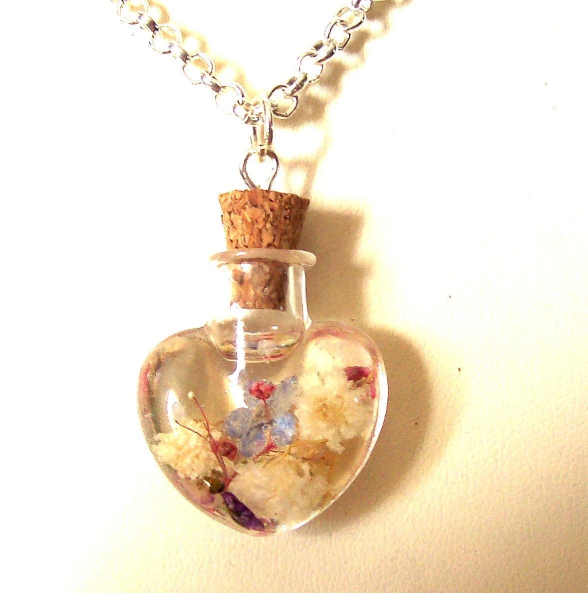 Forget me not Babys Breath Real Pressed Flower Glass Heart Vial Necklace (N21)