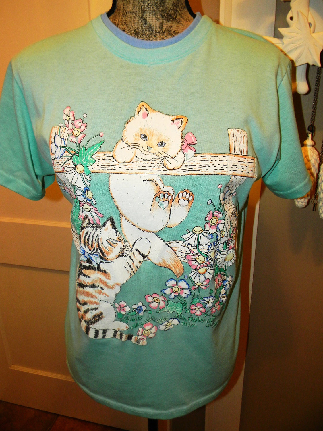 The Right Meow Vintage Tee