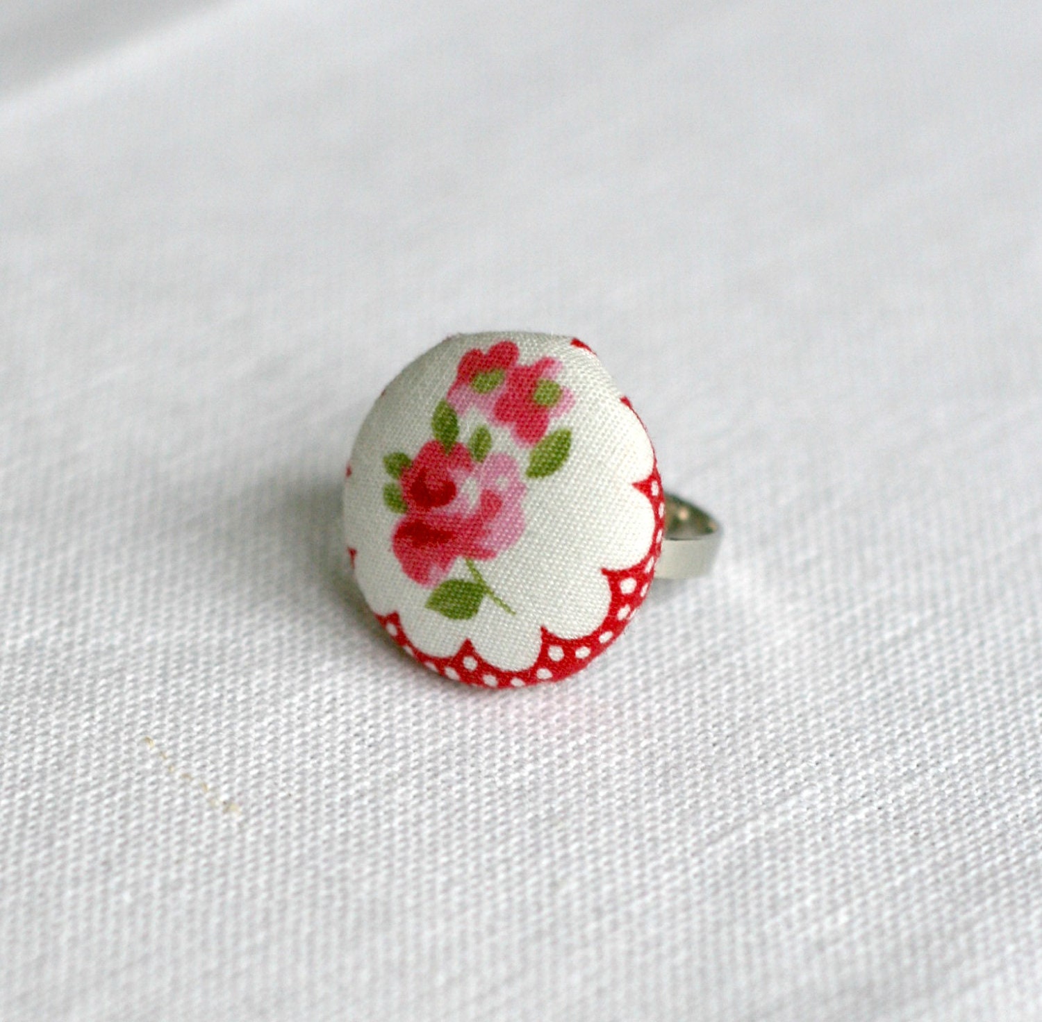 Red & White Floral Fabric Covered Button Ring