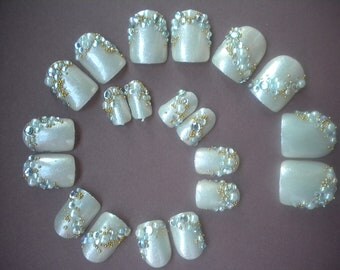 Princess Christmas/ Winter Wonderland False Nails