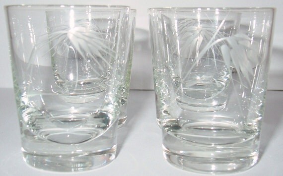 Items similar to Vintage Etched Glass Barware Set of 4 Shot Glasses