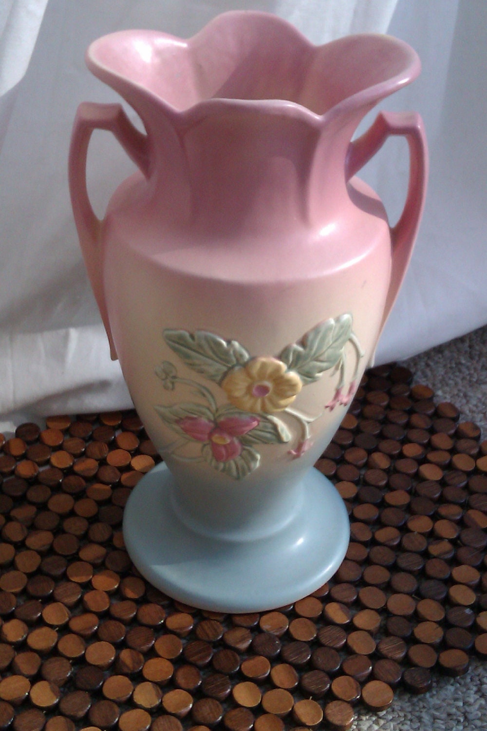 Hull Art Vase Large W18
