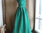 40s Dress // 40s Gown // 1940s Party Dress // Vintage 1940s Dark Green Taffeta Party Dress with Tiered Skirt Back Size M
