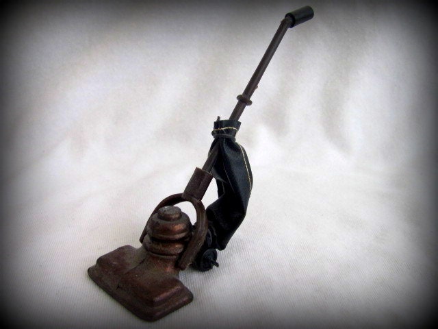 old fashioned vacuum
