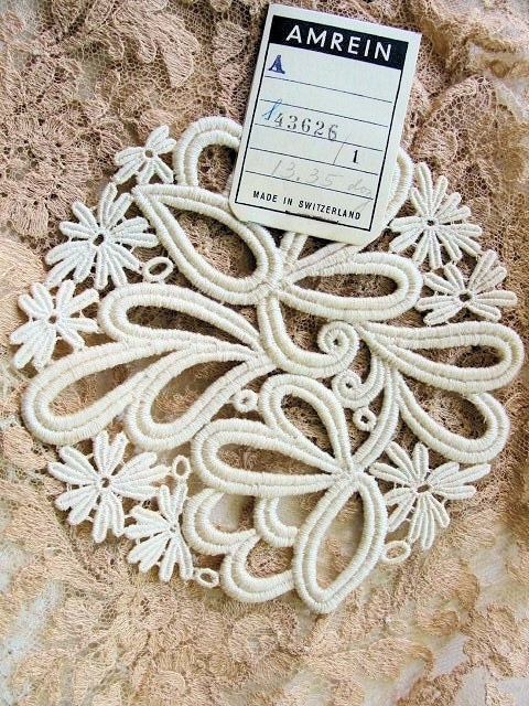 Antique Intricate Embroidered Lace APPLIQUE Flowers Wreath Garland Large Trim Perfect  Hats Bridal Heirloom Sewing