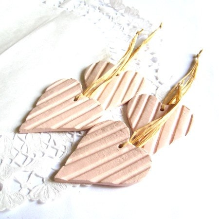 Heart decoration set of 4 rose rosy pale pink handmade air dry clay stamped ribbed birthday party wedding party home decor decoration