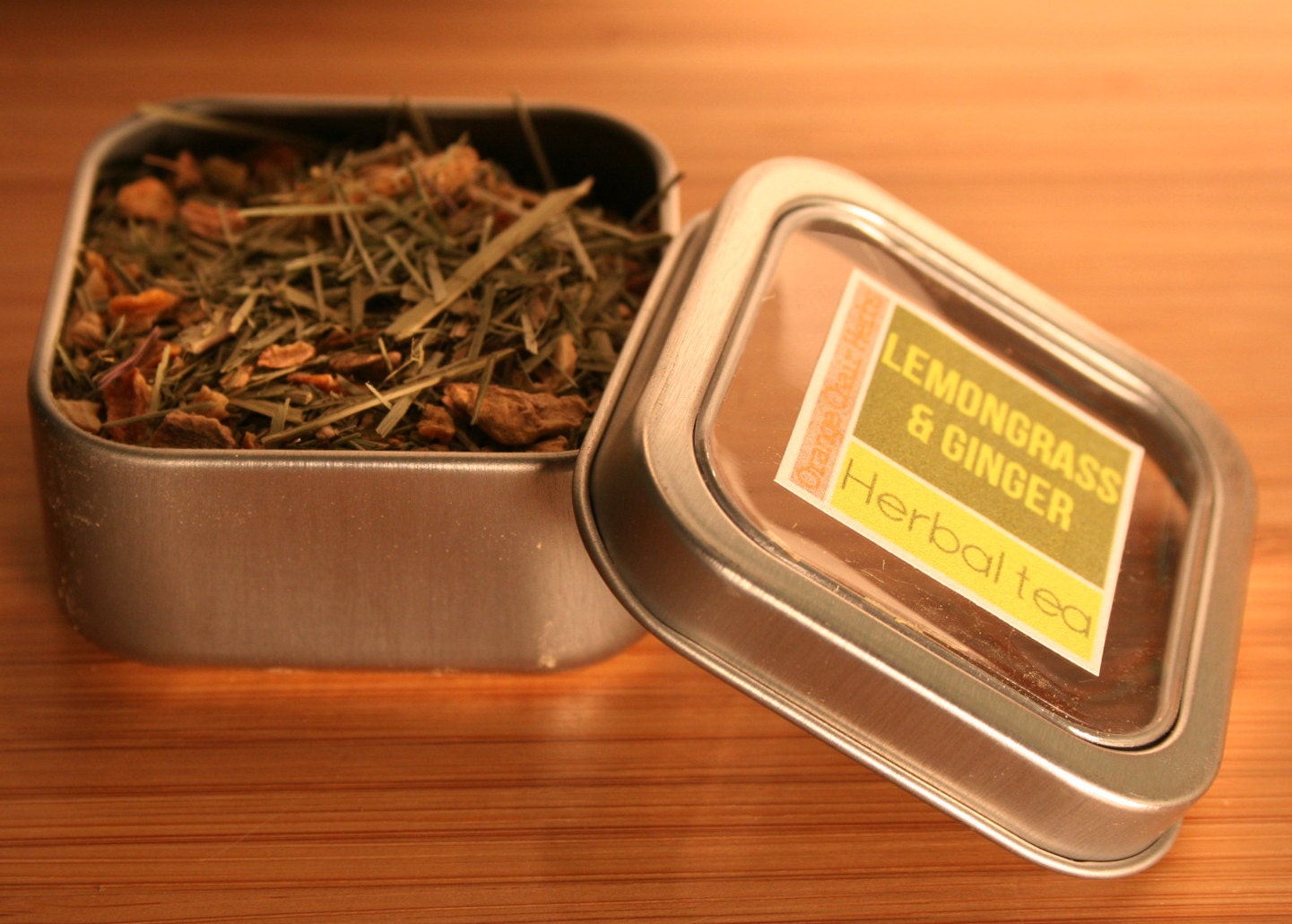 L E M O N G R A S S . & . G I N G E R /// An uplifting herbal tea blend