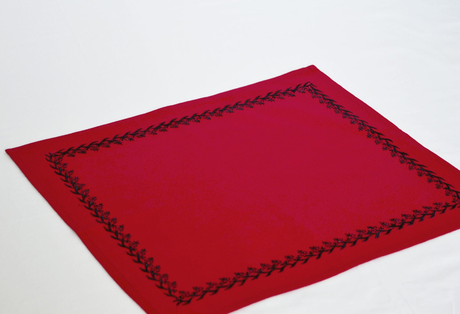 Red placemats with jet black embroidery Handmade by AmoreBeaute