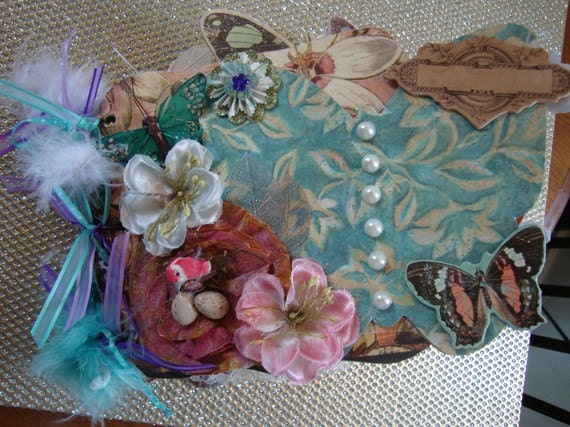 Butterfly Garden Mini Album - Flowers & Butterflies Chipboard Album