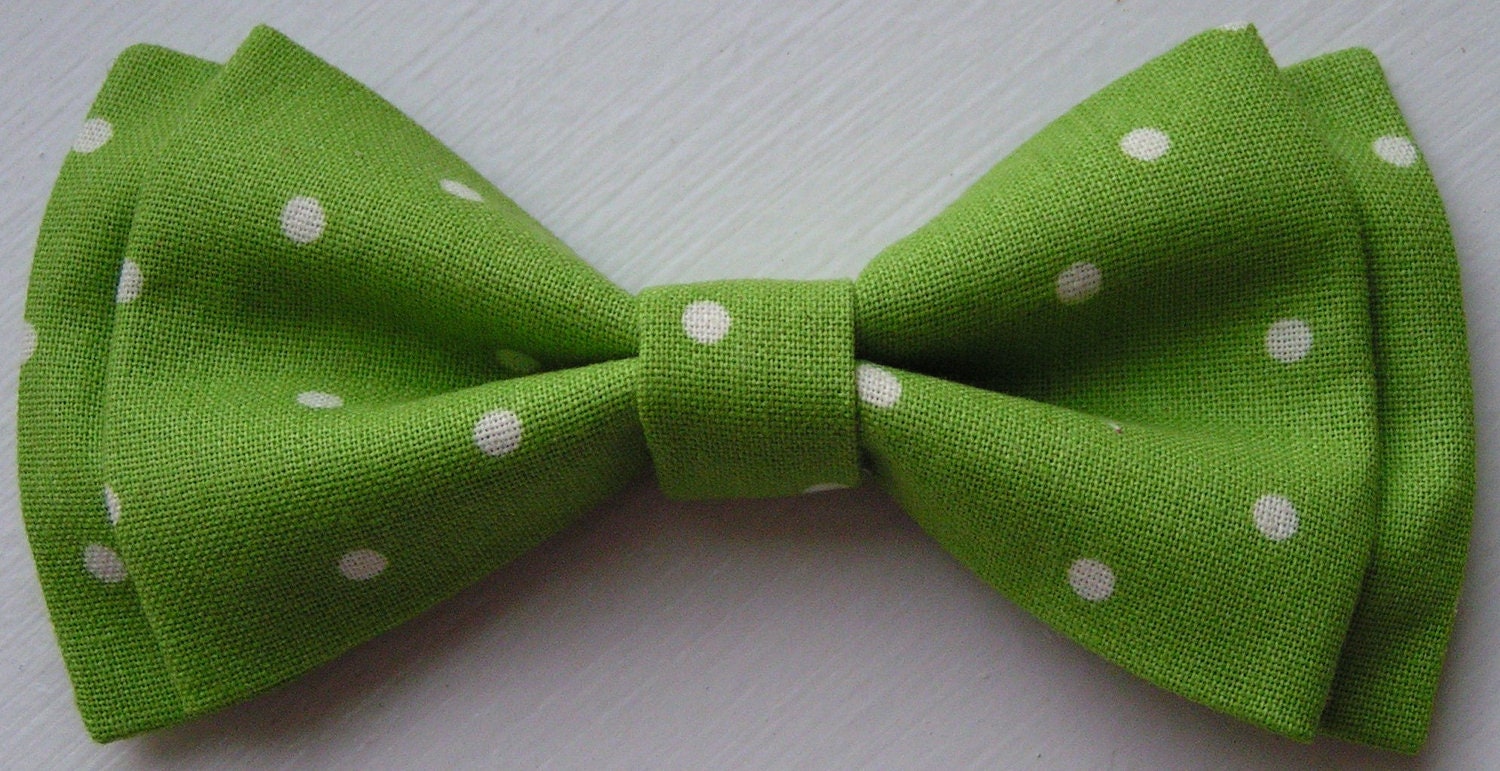 Apple green with ivory polka dots fabric Hair bow tie or clip, Bowties for men and boys,Hair Bows,Fabric bows, Kids and adults - ClipaBowBoutique