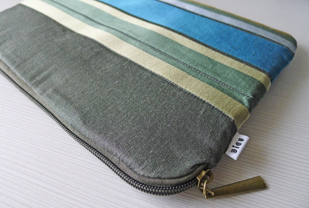 Army Green SLEEVE with multicolored stripes by Bidufriends