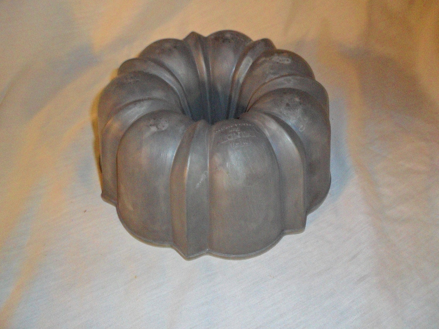 Vintage Nordic Ware Mini Bundt Pan Aluminum by WierdandWonderful