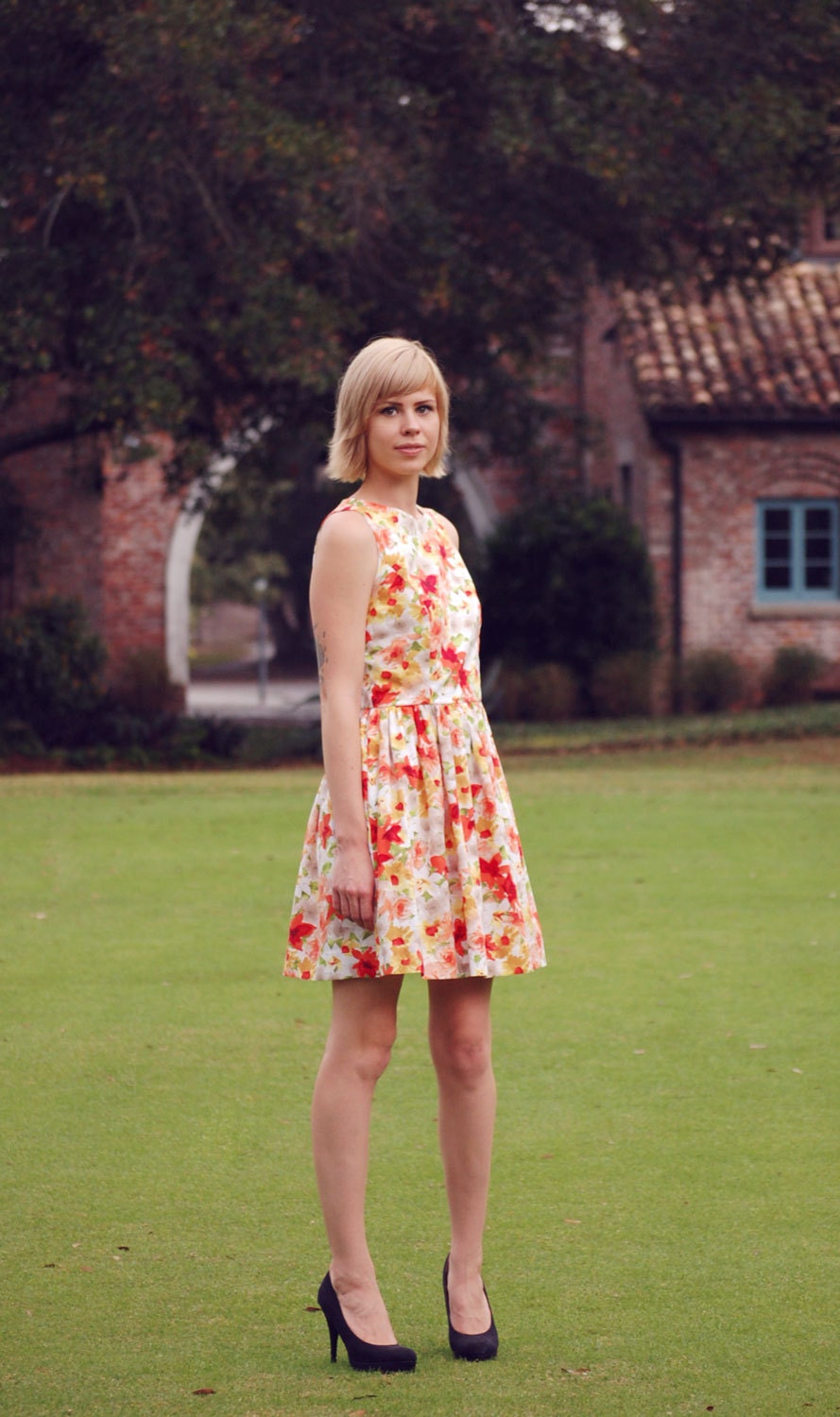 Amy Classic Retro Cotton Round Neck Floral Dress with Pockets - Custom Size