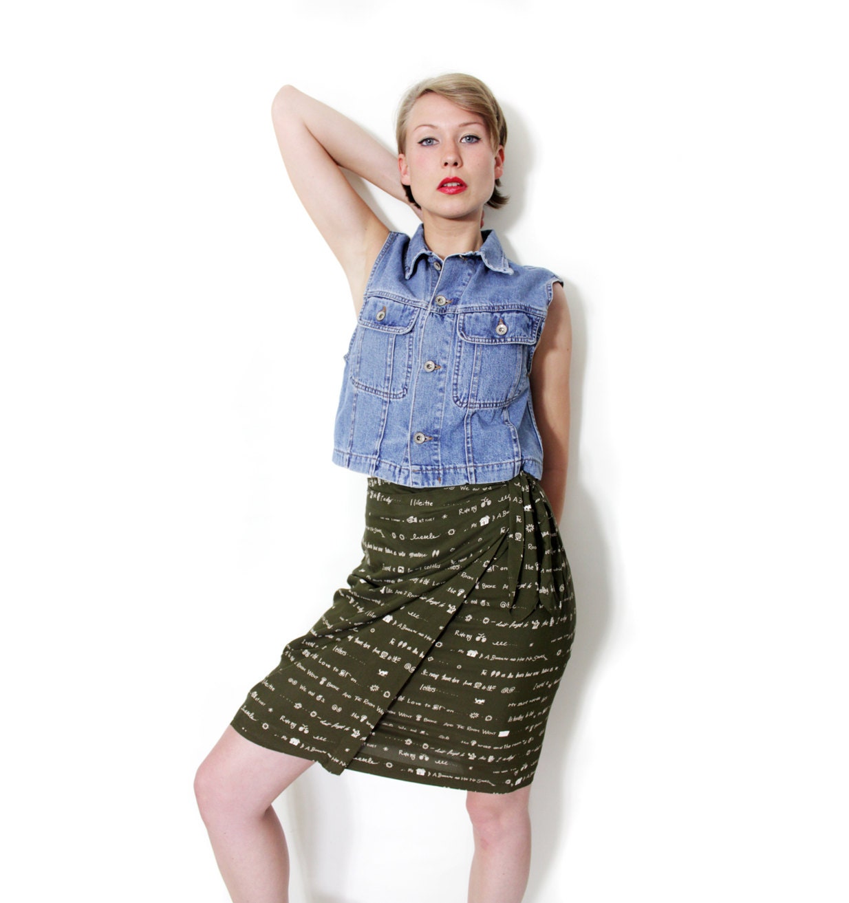 Vintage skirt / olive green wrap story printed skirt / size M