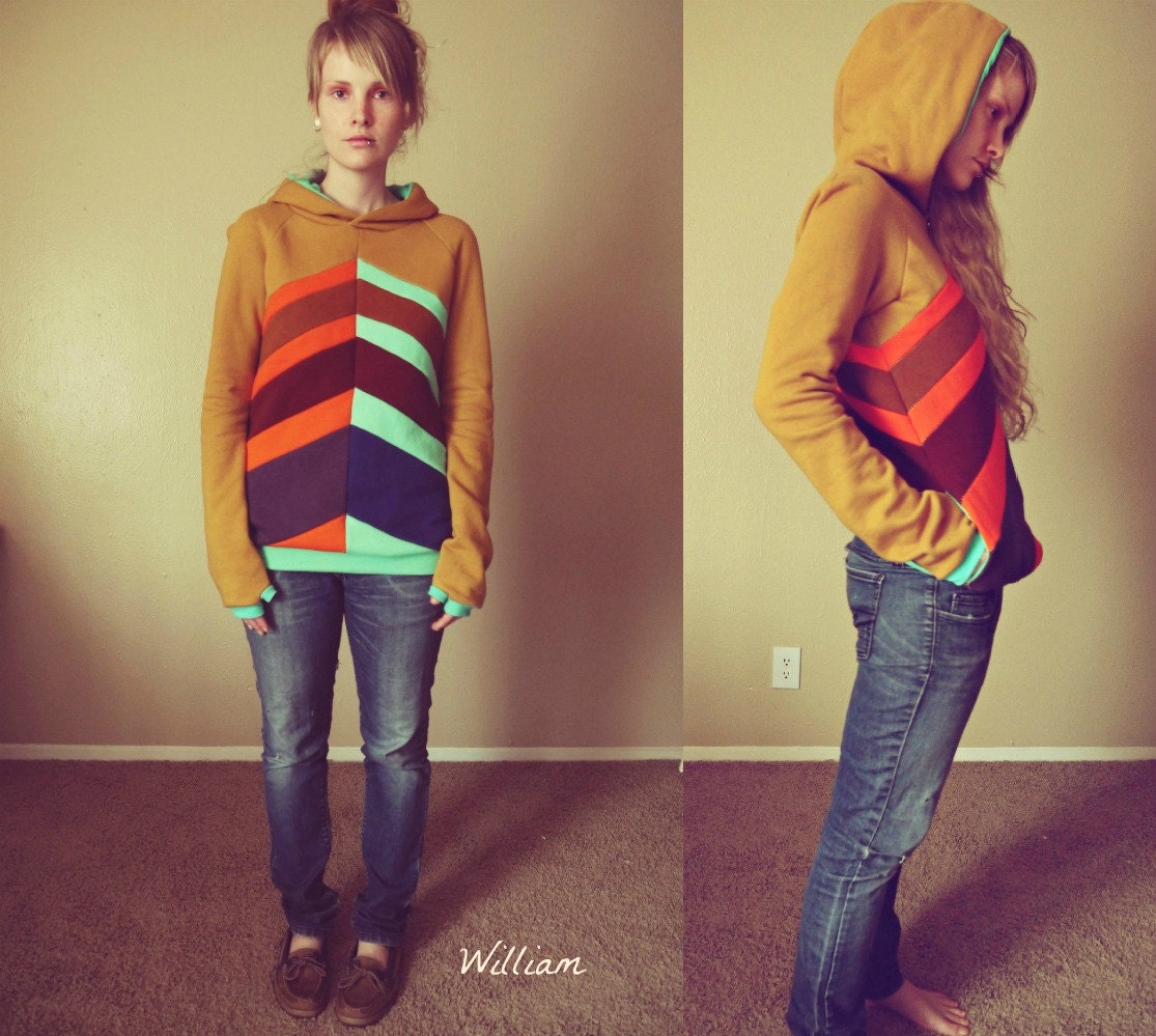 William Colorblock Hoodie in brown organic cotton with thumbholes
