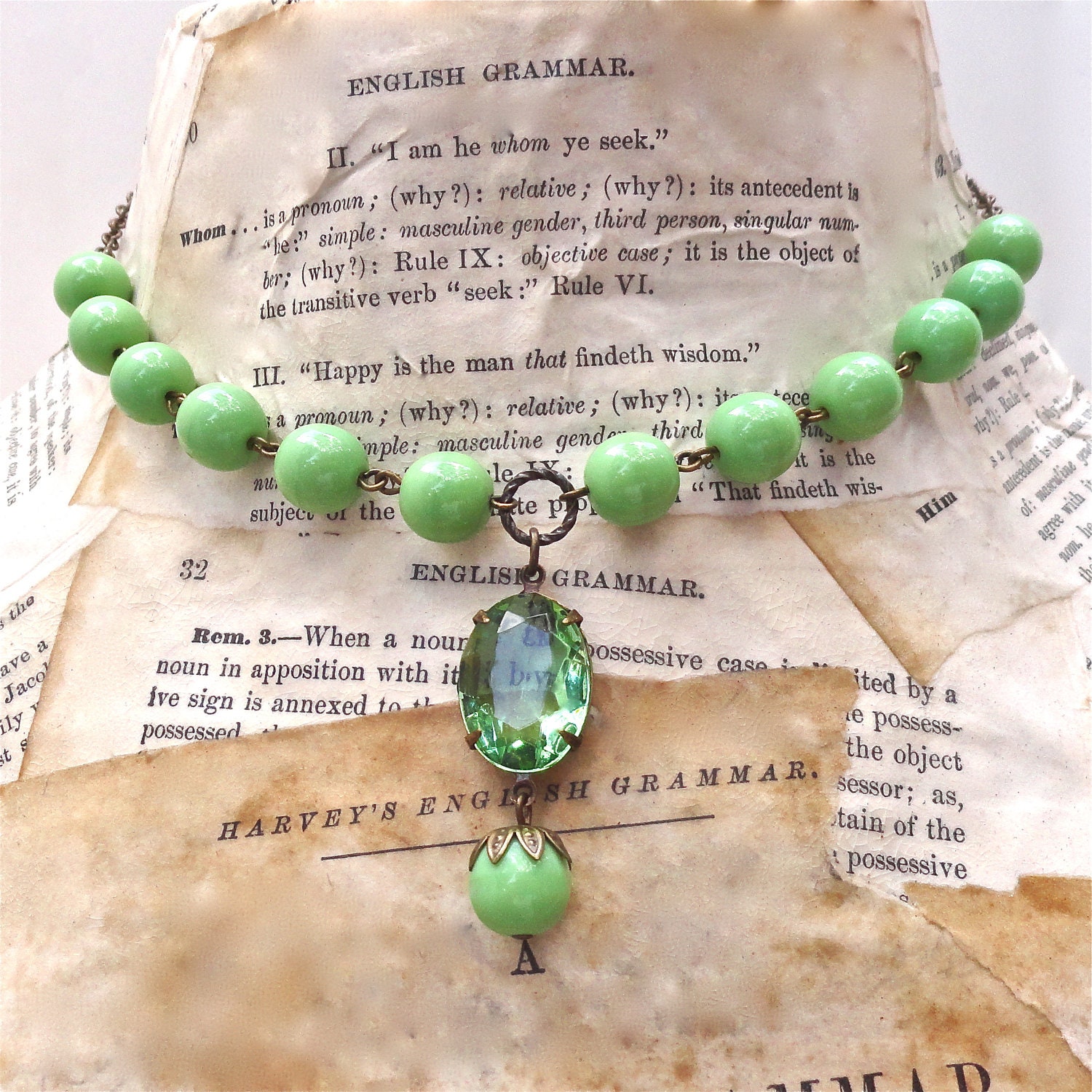 Vintage Peridot Rhinestone Mint Green Glass Bead Necklace Retro