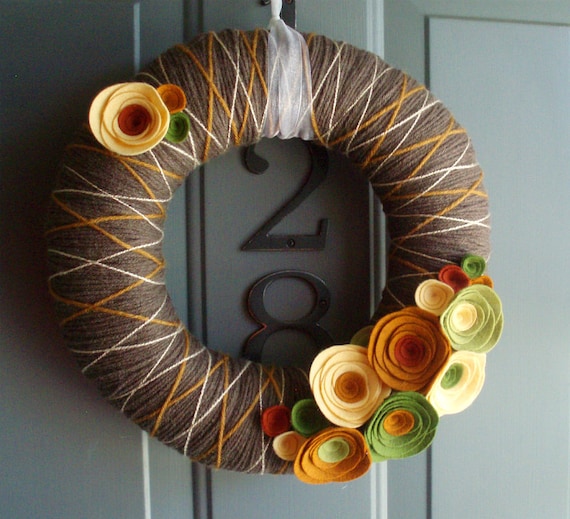 Yarn Wreath Felt Handmade Door Decoration -  Fall In Line 12in