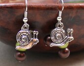 Snail Earrings with Pearls in Burgundy and Sage