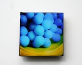 Hipstamagnets: Square Tile Resin Photo Magnets (Blue Ball Protons)