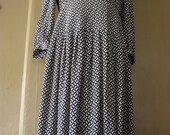 navy and white abstract print - 1970s midi dress