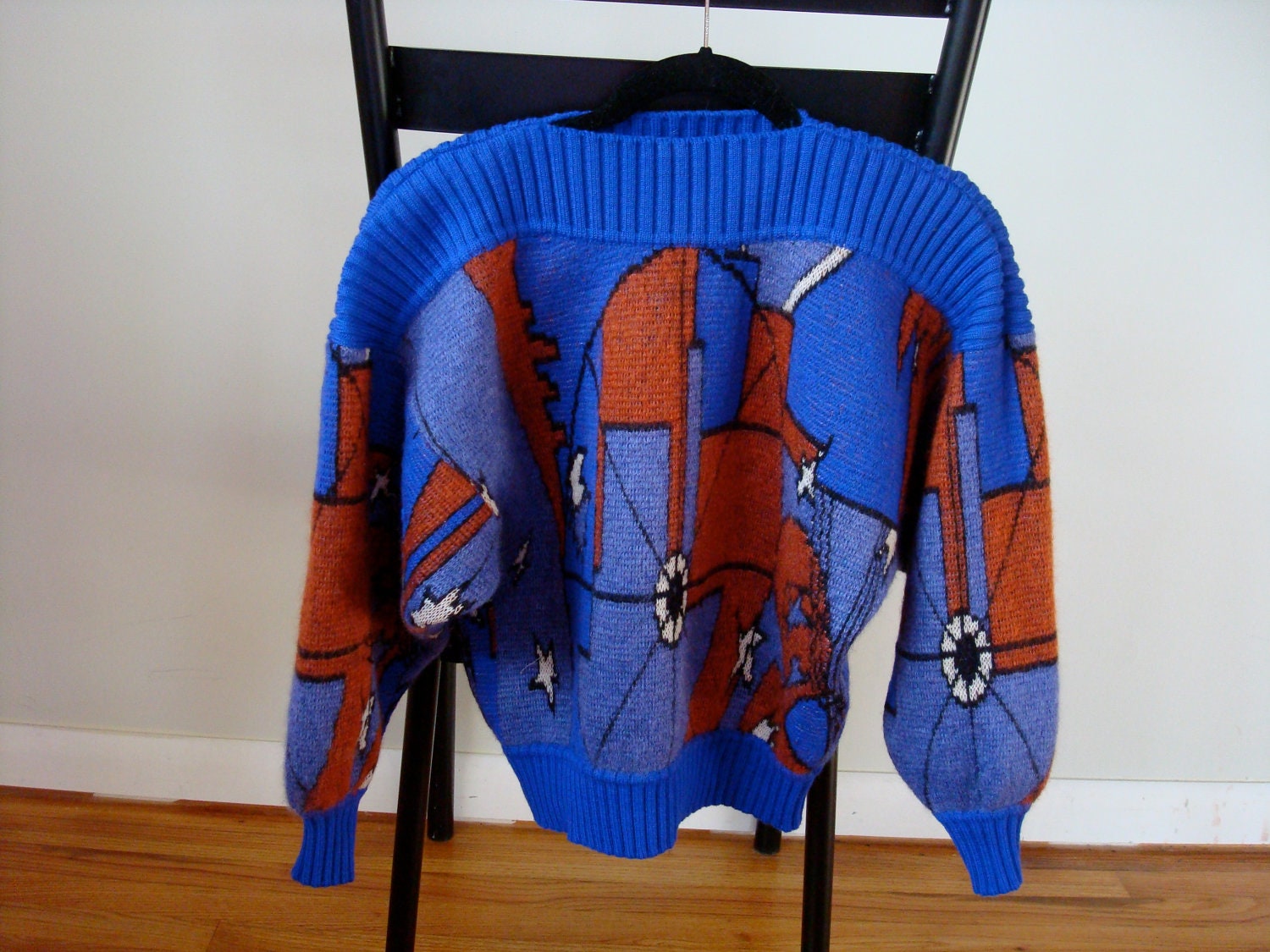 vintage women 80s avant garde abstract geometric print pattern PURPLE orange batwing oversized long sleeve cropped sweater top (sm - md)