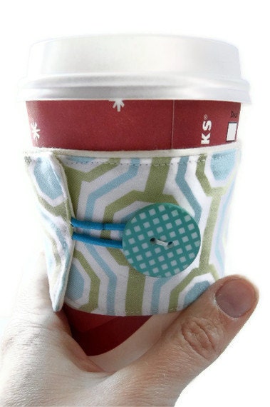 Coffee Cozy in Changing Shapes