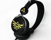 NEW Zelda headphones earphones handpainted Triforce black gold