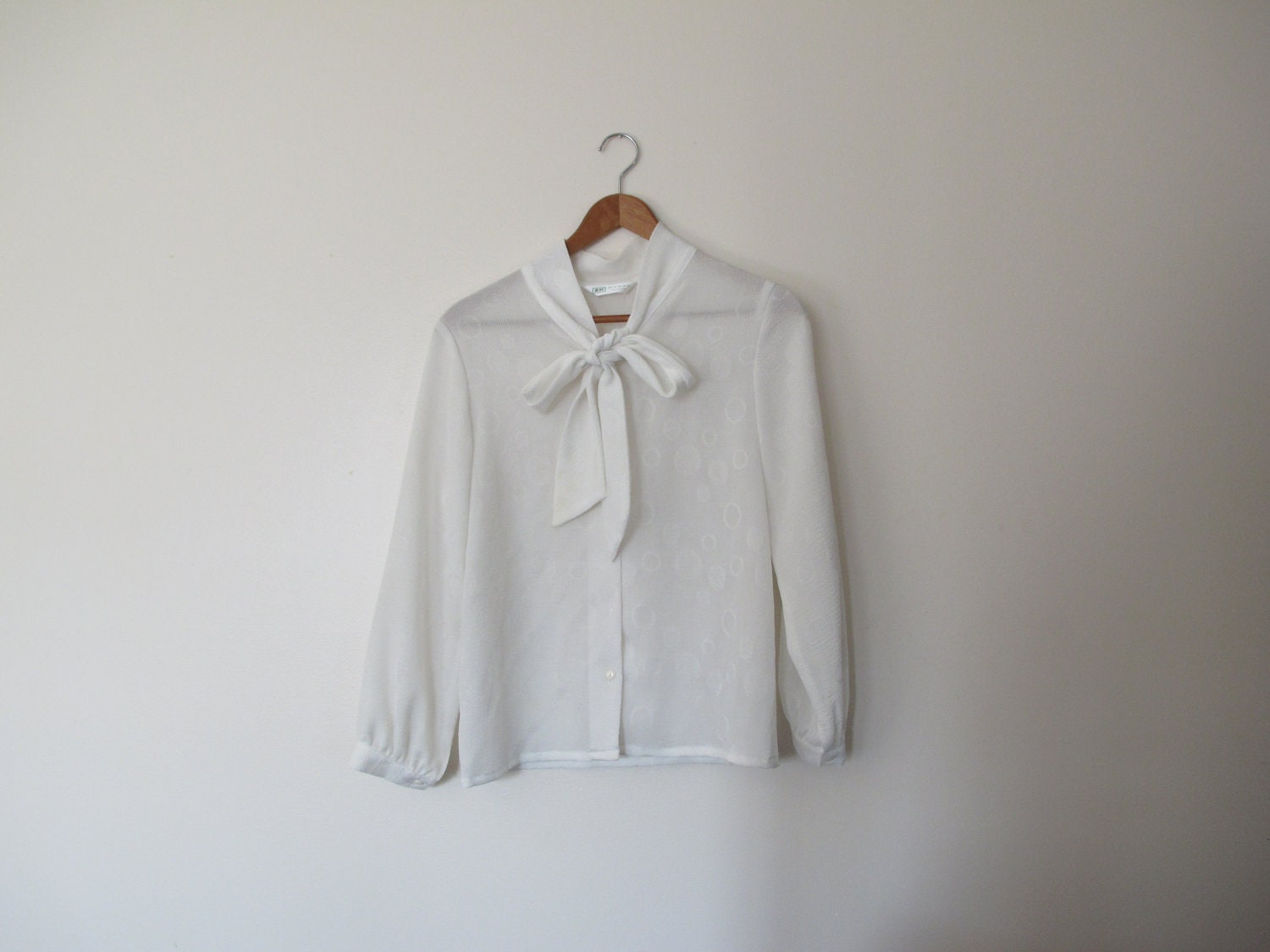 mad men secretary creme white long sleeve blouse bow neck tie button up down shirt XS S M ascot