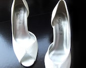 80 peep toe pump, white perforated shoes, 39