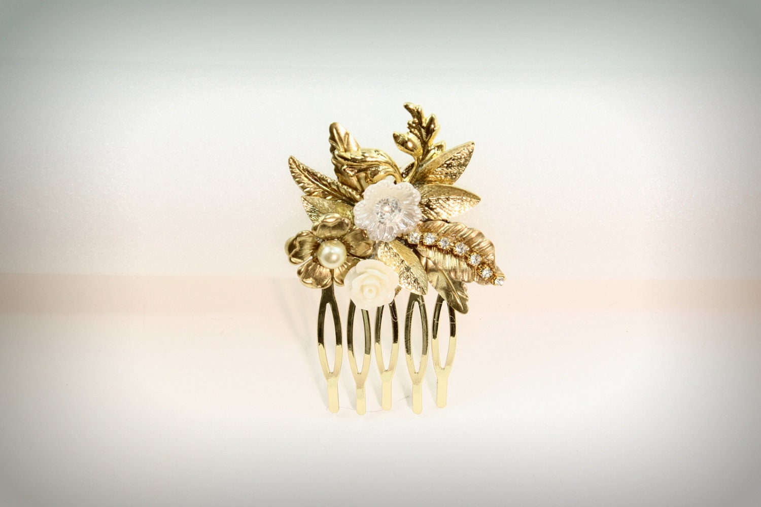Bridal Hair Comb,Wedding Head Piece,Shabby Chic Comb,Vintage wedding hair comb,Gold Haie Comb,Floral Hair Piece,Bridal Comb,Accessories