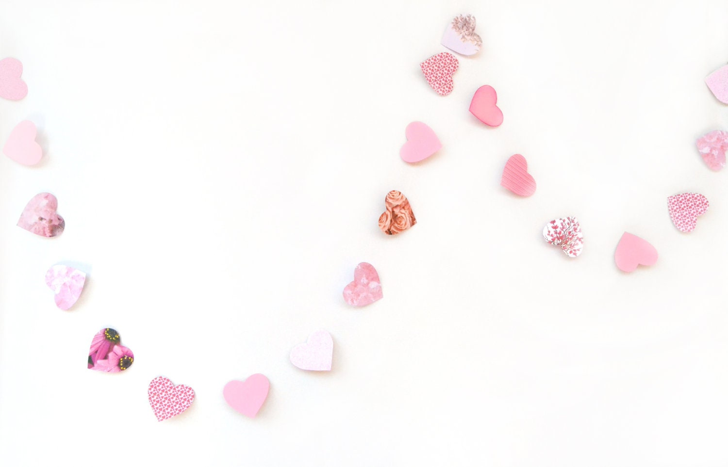 Pink garland in paper hearts