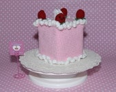 Strawberry Shortcake Tissue Box Cozy Cover - Tissue Box Covers-Kawaii- Food Tissue Box Cozy--Crochet Cozy-Pink-Crochet cake