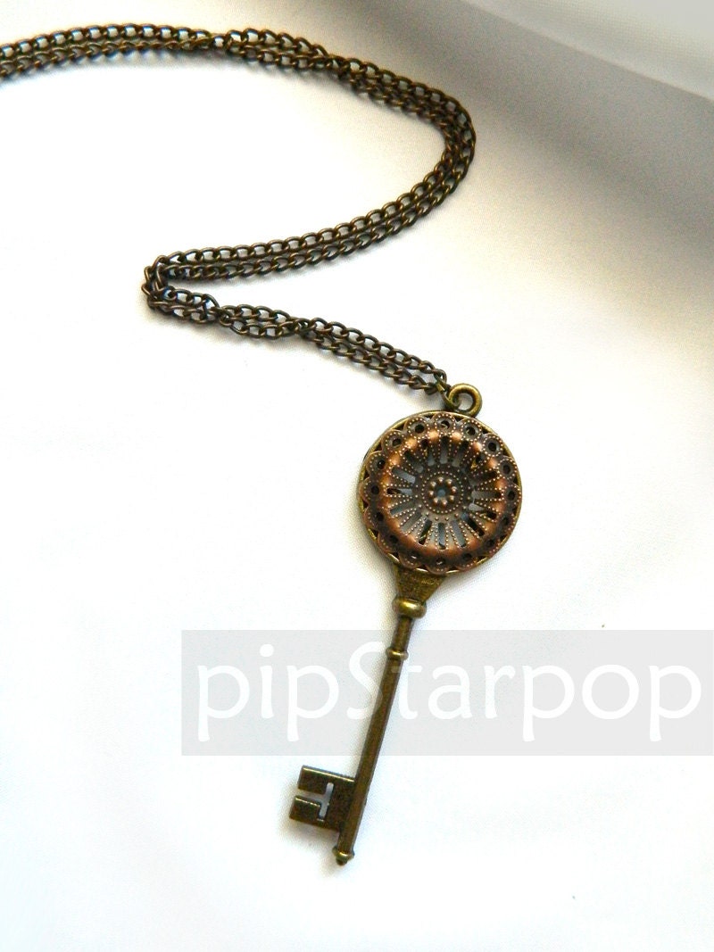 STEAMPUNK Bronze Gear Skeleton key necklace -  Victorian themed key necklace - Neo Classical baubles and Jewelry