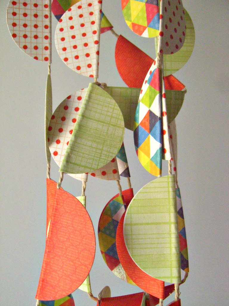 red dots paper garland, kids room decor - nursery decoration-girls room-boys room