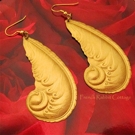 GOLD FEATHER EARRINGS Extra Long Metal Feather Earrings, Gold Feather. La Plume. Vintage Style French Theme Jewelry. Boho