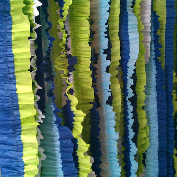 Ruffled Streamer Backdrop - Photography Photo Booth Backdrop - Birthday Holiday Mitzvah Wedding Party Decor