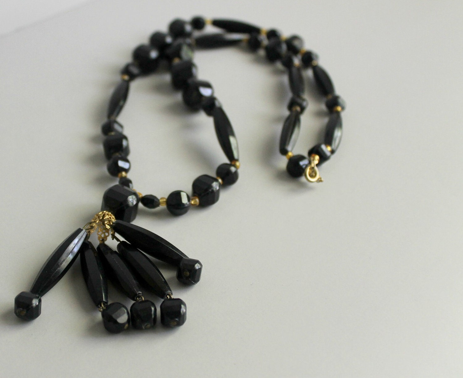 Vintage Necklace / 1920s Jewelry / Black Beaded Tassel Necklace / Art Deco